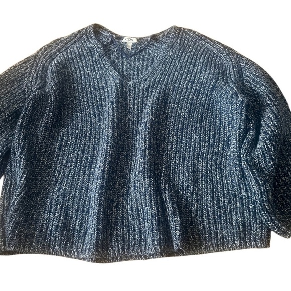 COS oversized heavy weight chunky knit sweater, size Large - Picture 1 of 7